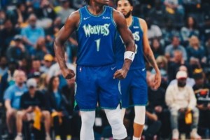  爱德华兹闪耀全场森林狼击败独行侠固季后赛