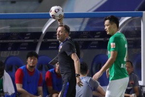  卡昂换帅如换刀，新帅首秀率队客场全取三分