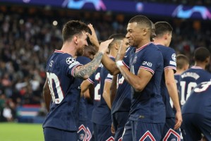  曼联旧将林加德梅开二度弑旧主  