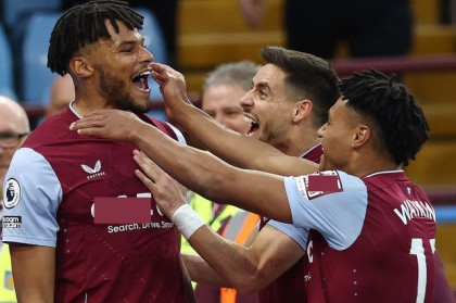  明斯头球制胜维拉公园球场见证阿斯顿维拉客场擒狼队