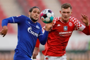  沙尔克零分垫底仍不言弃战平比勒菲尔德续命