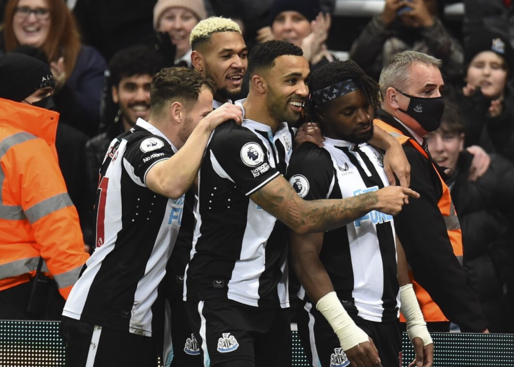  纽卡斯尔圣马克西曼长途奔袭破门  