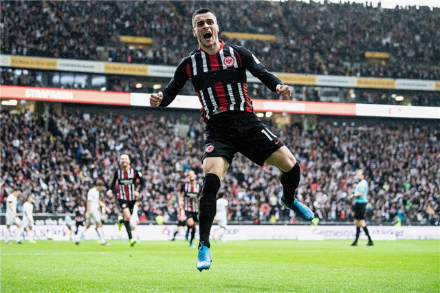  法兰克福客场奏凯，德甲劲旅展现强大适应能力