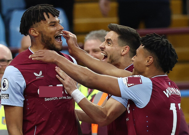  明斯头球制胜维拉公园球场见证阿斯顿维拉客场擒狼队