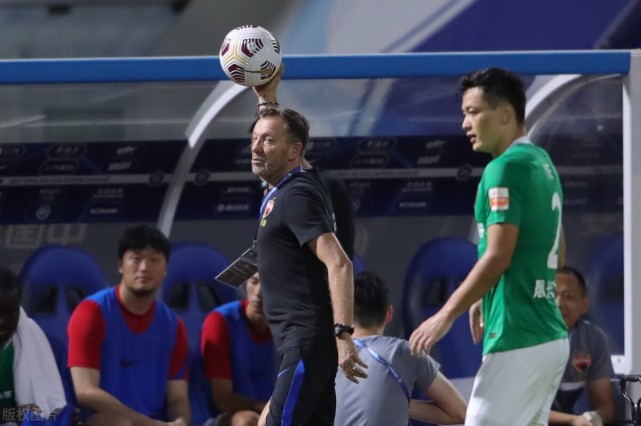  卡昂换帅如换刀，新帅首秀率队客场全取三分