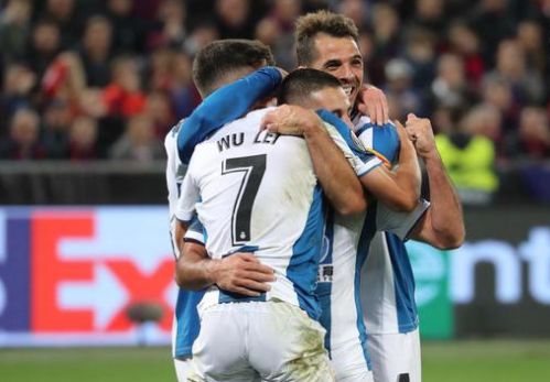 米兰体育官网- 那不勒斯新援闪耀首秀，闪电进球征服主场球迷  